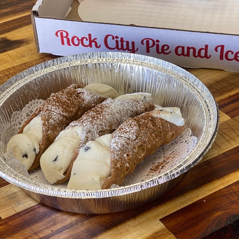 Delicious Cannoli Made Fresh